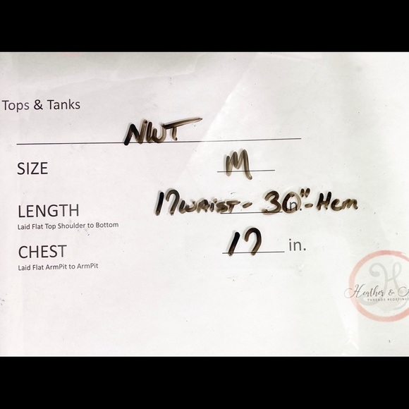 NWT-Dolce Vita Gold Lace Crochet Romper M - Picture 10 of 10